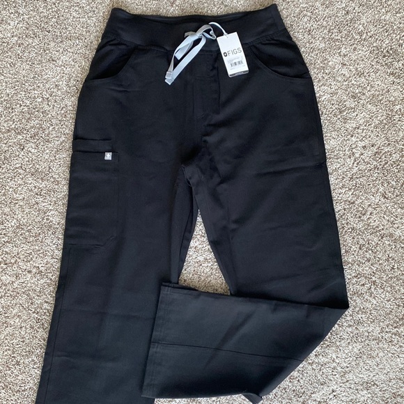 Figs Pants & Jumpsuits Figs Kade Cargo Scrub Pants Poshmark